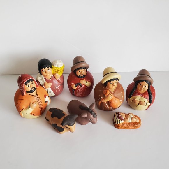 Peruvian Folk Art Baby Jesus Nativity Set Terracotta Clay Handmade Hand Painted - Picture 3 of 9